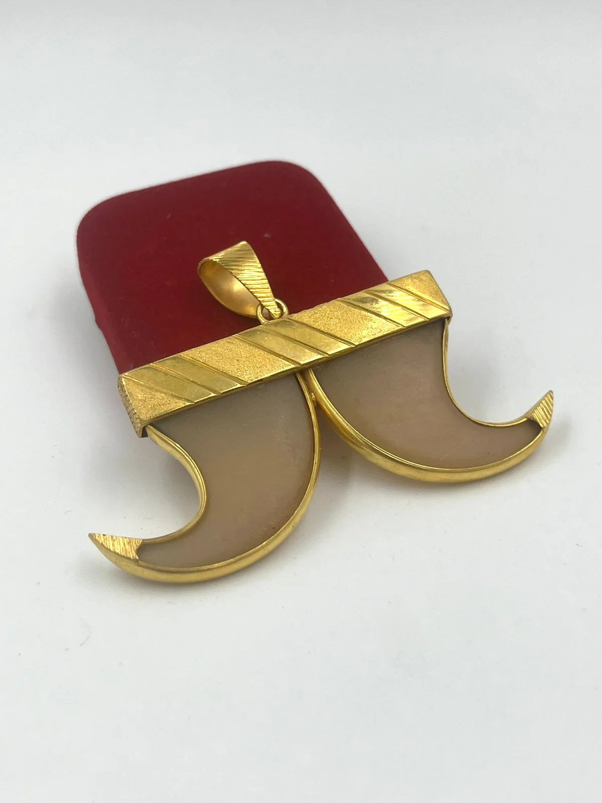 1 GRAM GOLD PLATED DULL NAIL PENDANT FOR MEN DESIGN